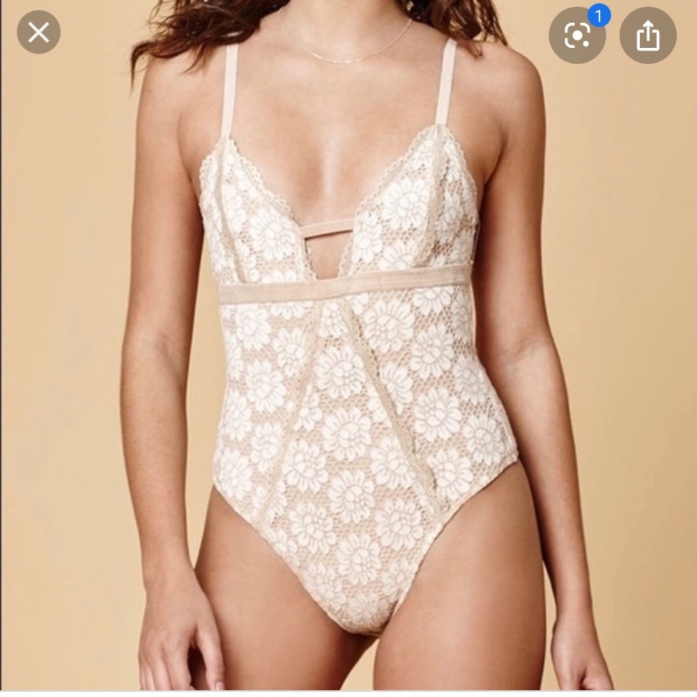 Somedays Lovin Lace Raven Bodysuit XS